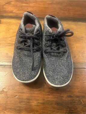 All Birds Women’s Grey Knit Lace-Up Sneakers